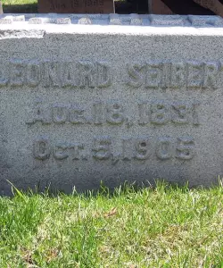 Leonard Siebert headstone