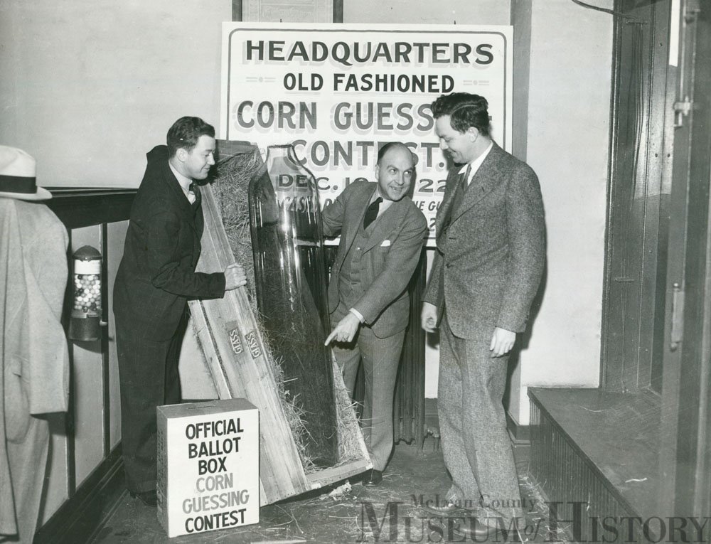 Corn guessing contest, 1934.