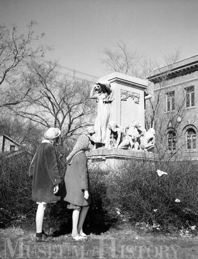 Women standing in front of the Trotter Fountain, 1947.